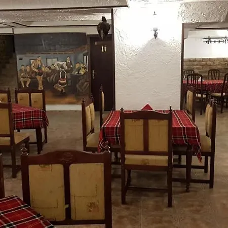 хилез Hilez Otel Tryavna