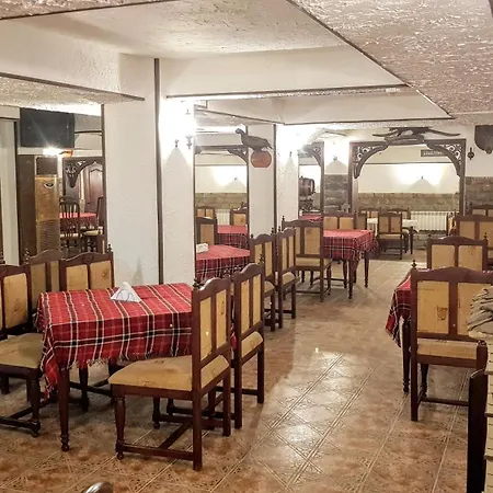 хилез Hilez Otel Tryavna